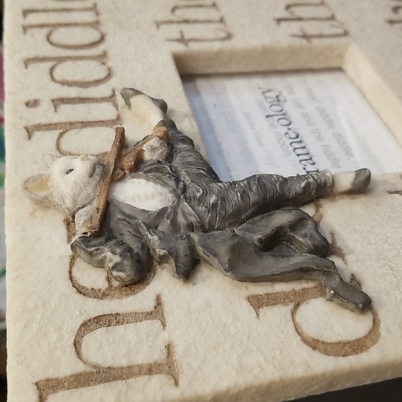 Frame•ology "Cat & The Fiddle" frame - Picture 4 of 17